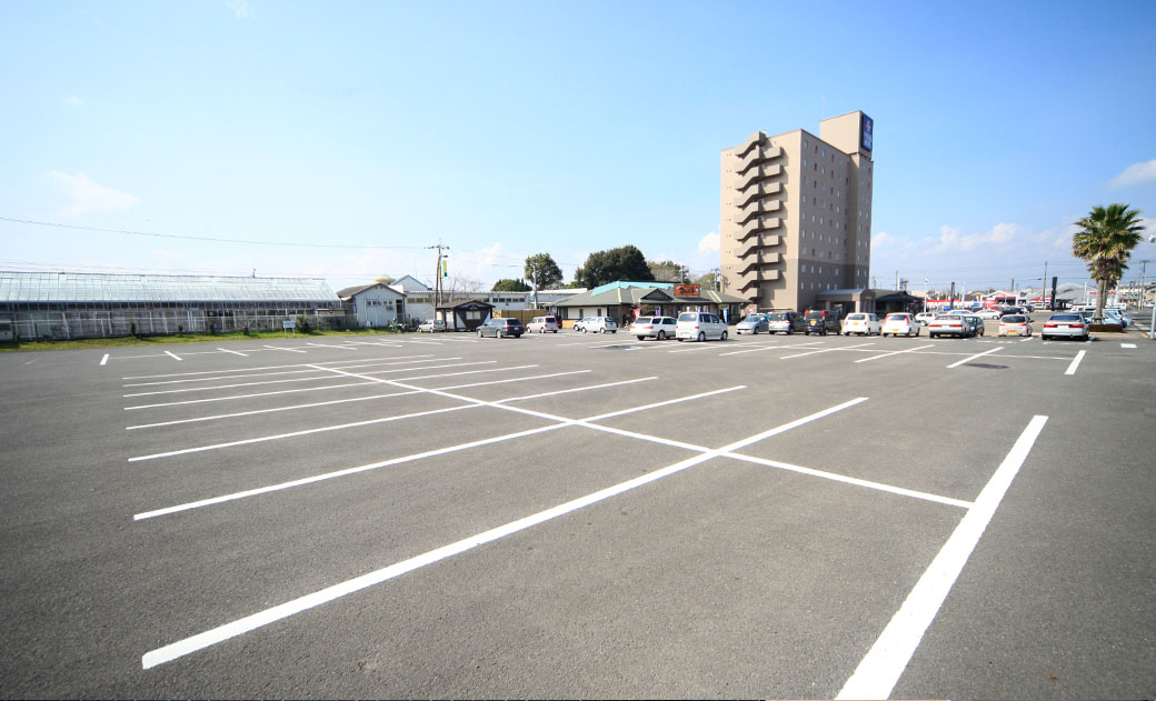 無料の平面駐車場